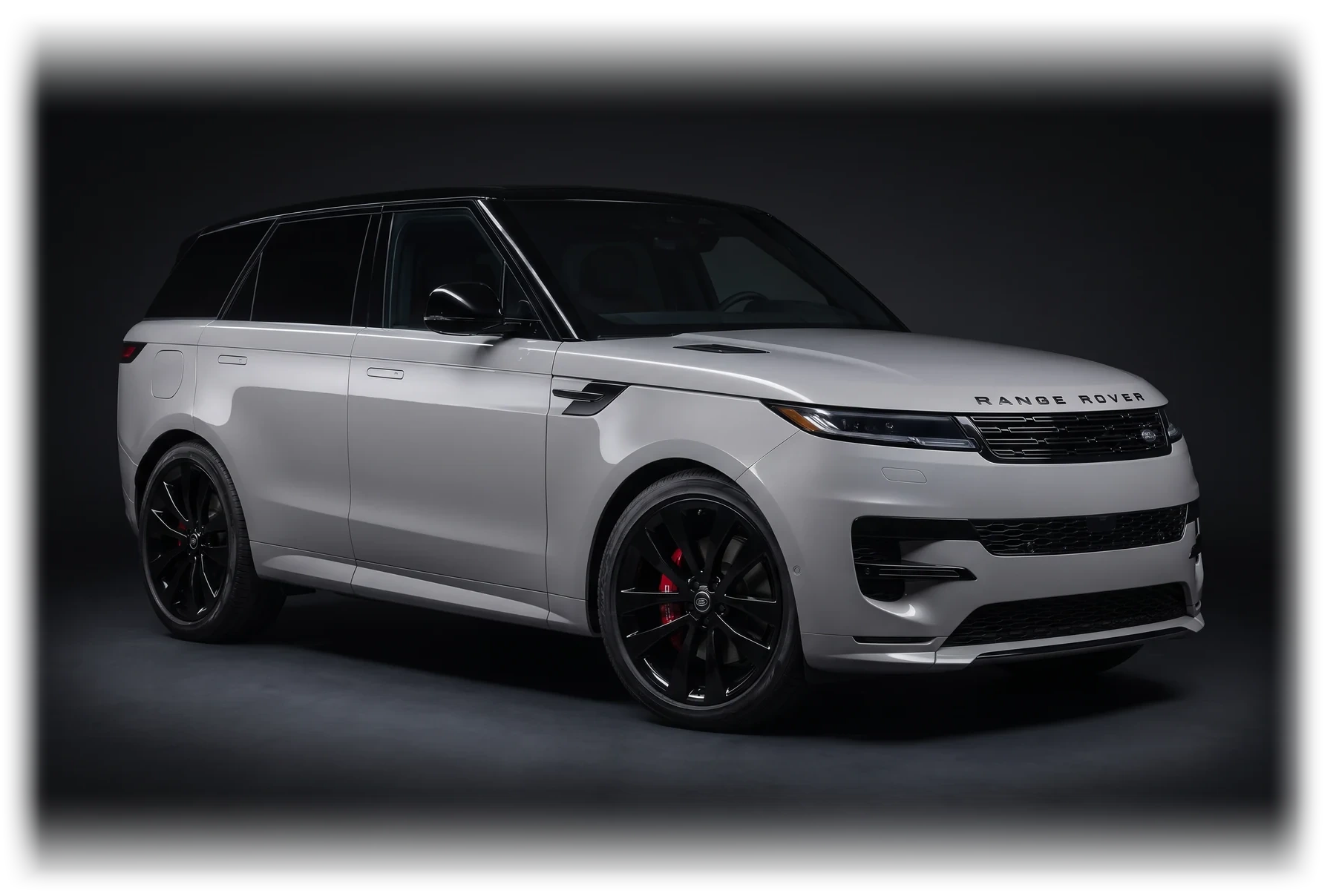 Range Rover Sport, view 2 of 4